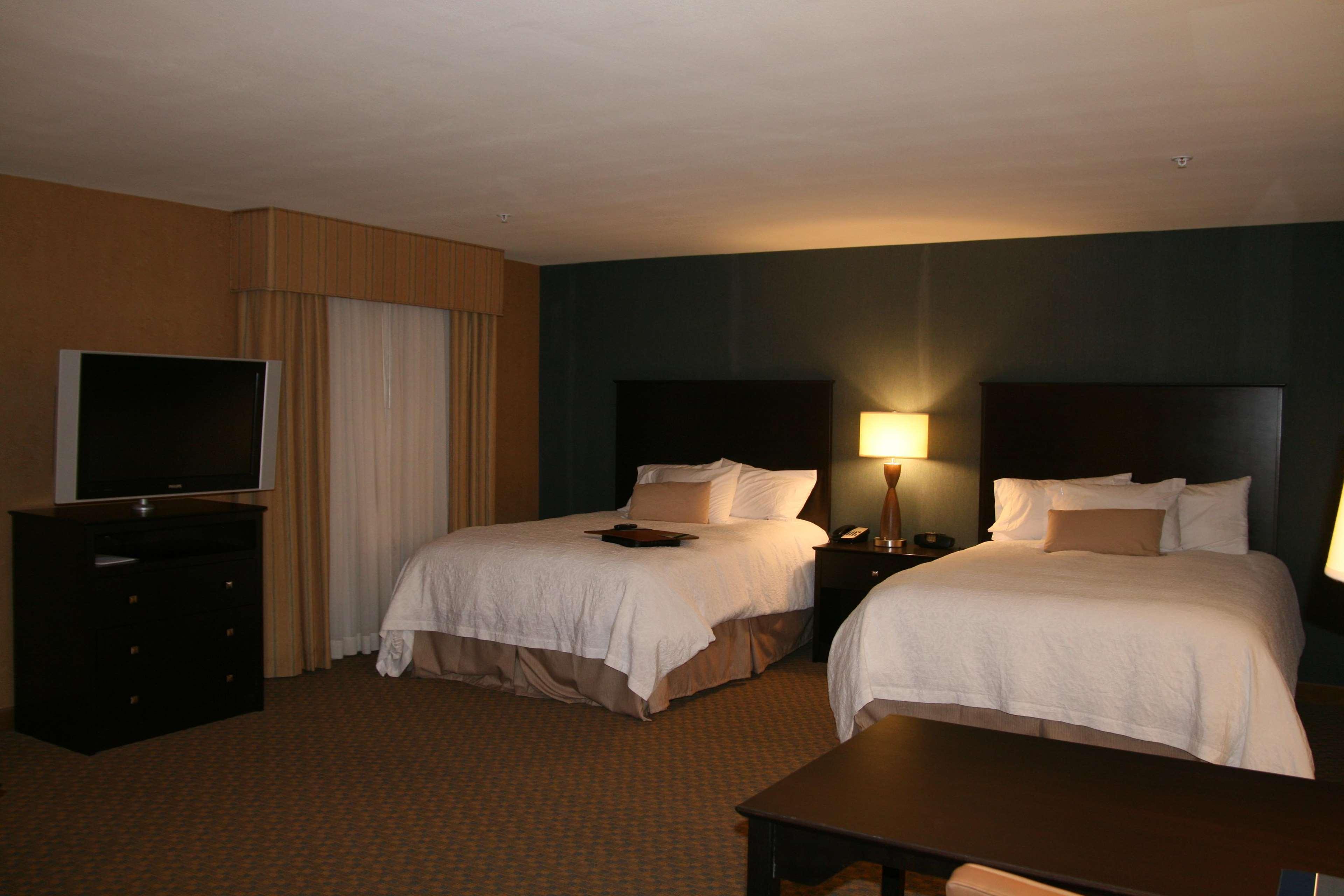 Hampton Inn And Suites Barstow Phòng bức ảnh